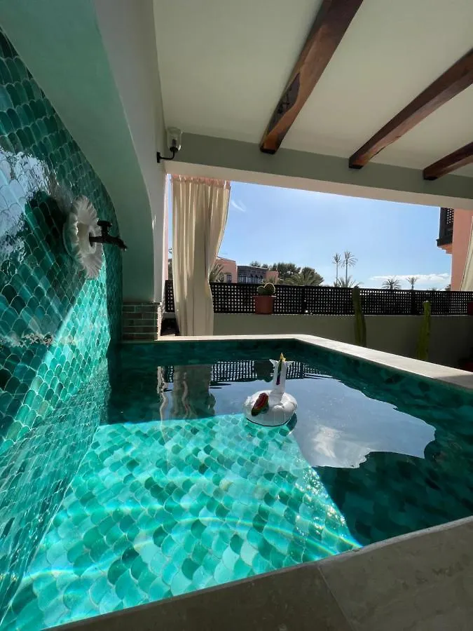 Chimera Apartments & Suites مراكش